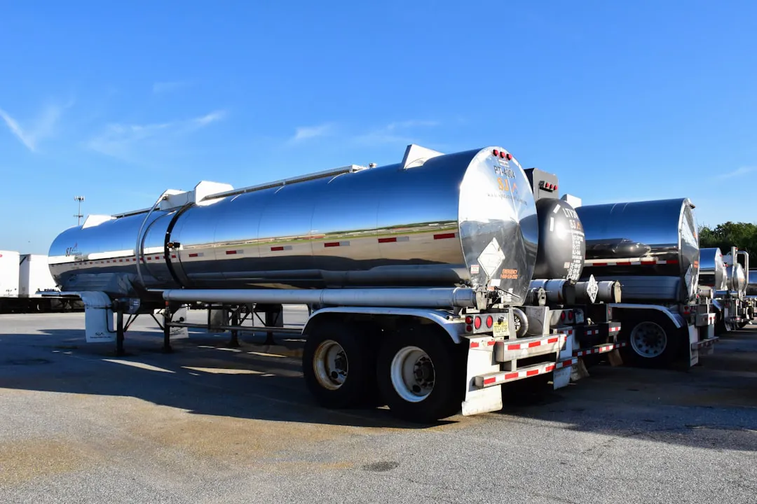 Дефицит топлива сдвигает сроки поставки продуктов в магазины