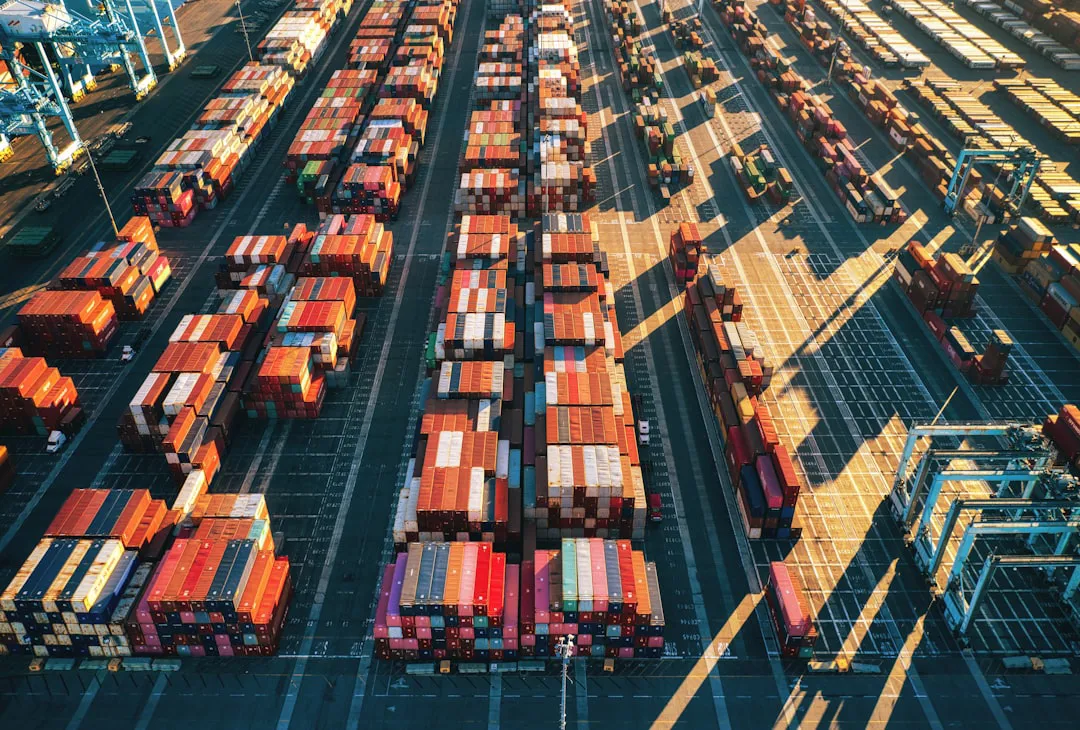 Продажи крупной бытовой техники в России упали до 25%, встройка – почти на треть