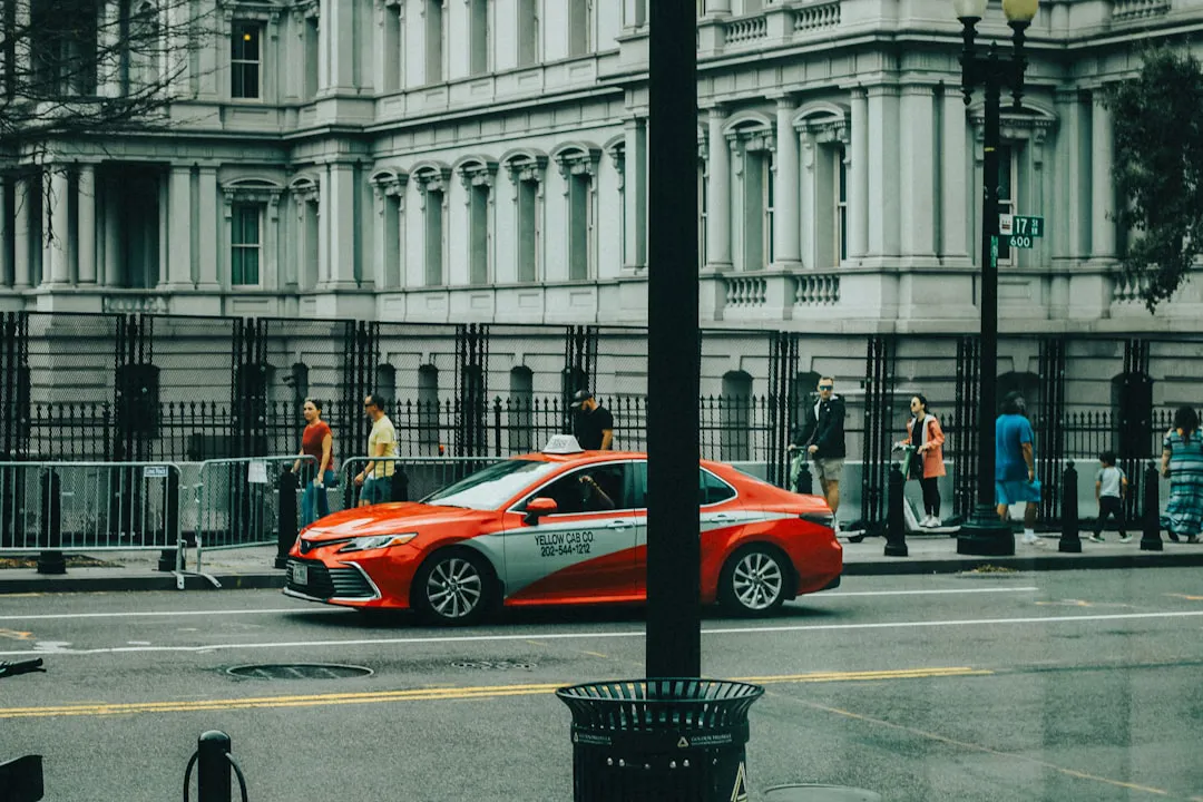Uber и Waymo разошлись в споре о правилах для беспилотных такси в Вашингтоне