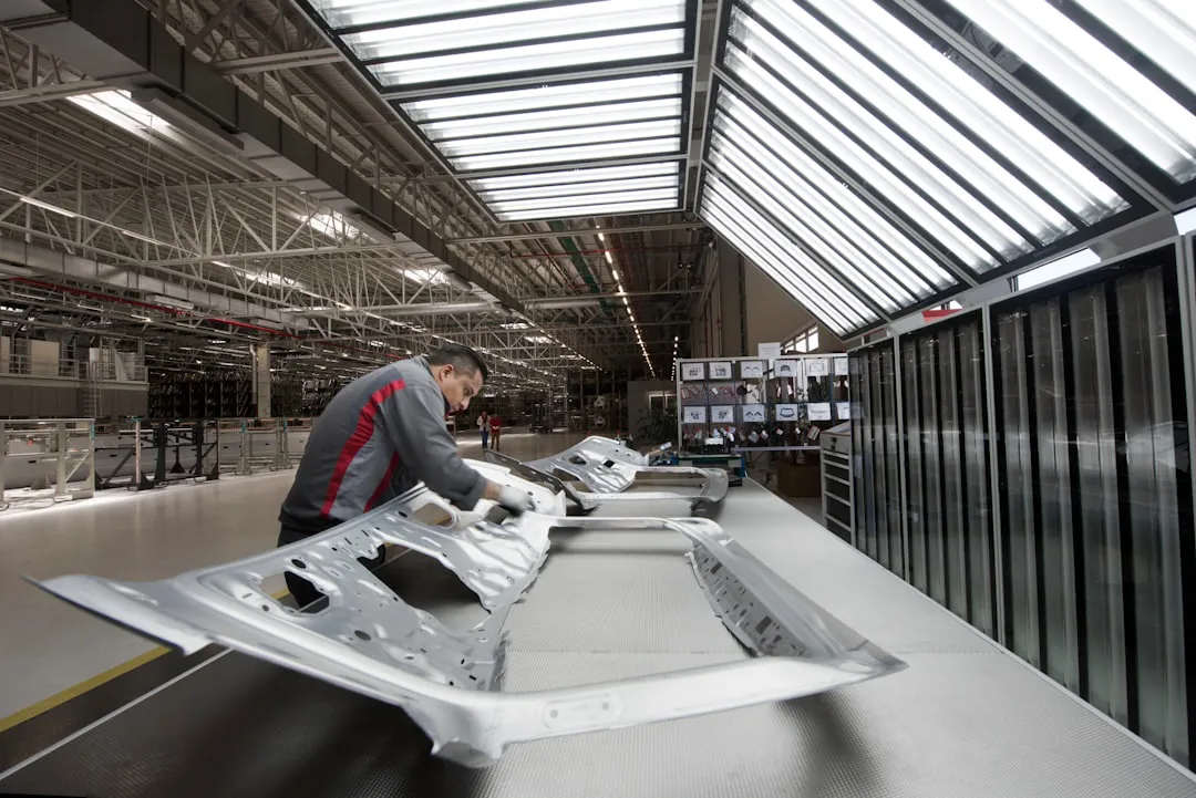 Финансовый директор Rivian уходит в GE Vernova на фоне запуска ключевой модели R2