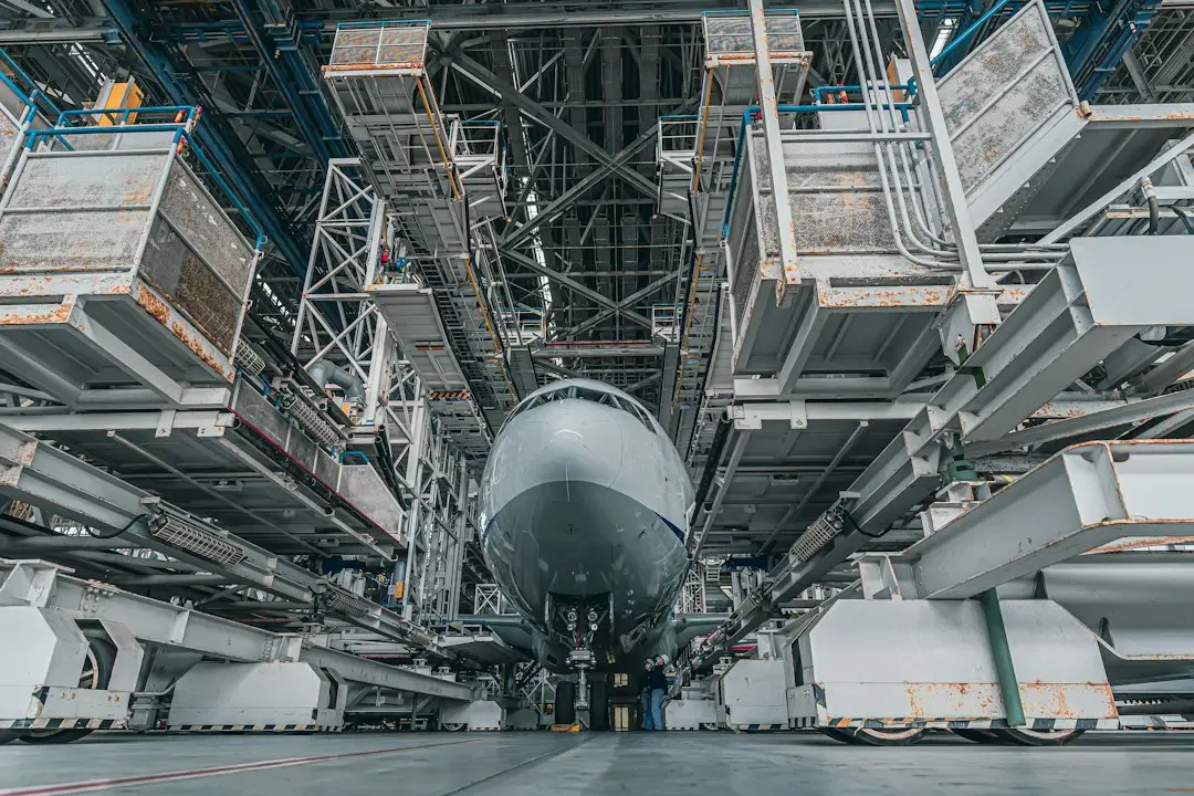 ОАК и «Аэрофлот» подписали контракт на 90 самолётов МС-21, открыты новые дорожные объекты